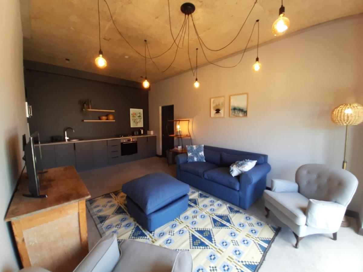 Black Eagle Self-Catering Accommodation, ヘルマナス エクステリア 写真