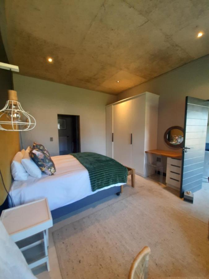 Black Eagle Self-Catering Accommodation, ヘルマナス エクステリア 写真